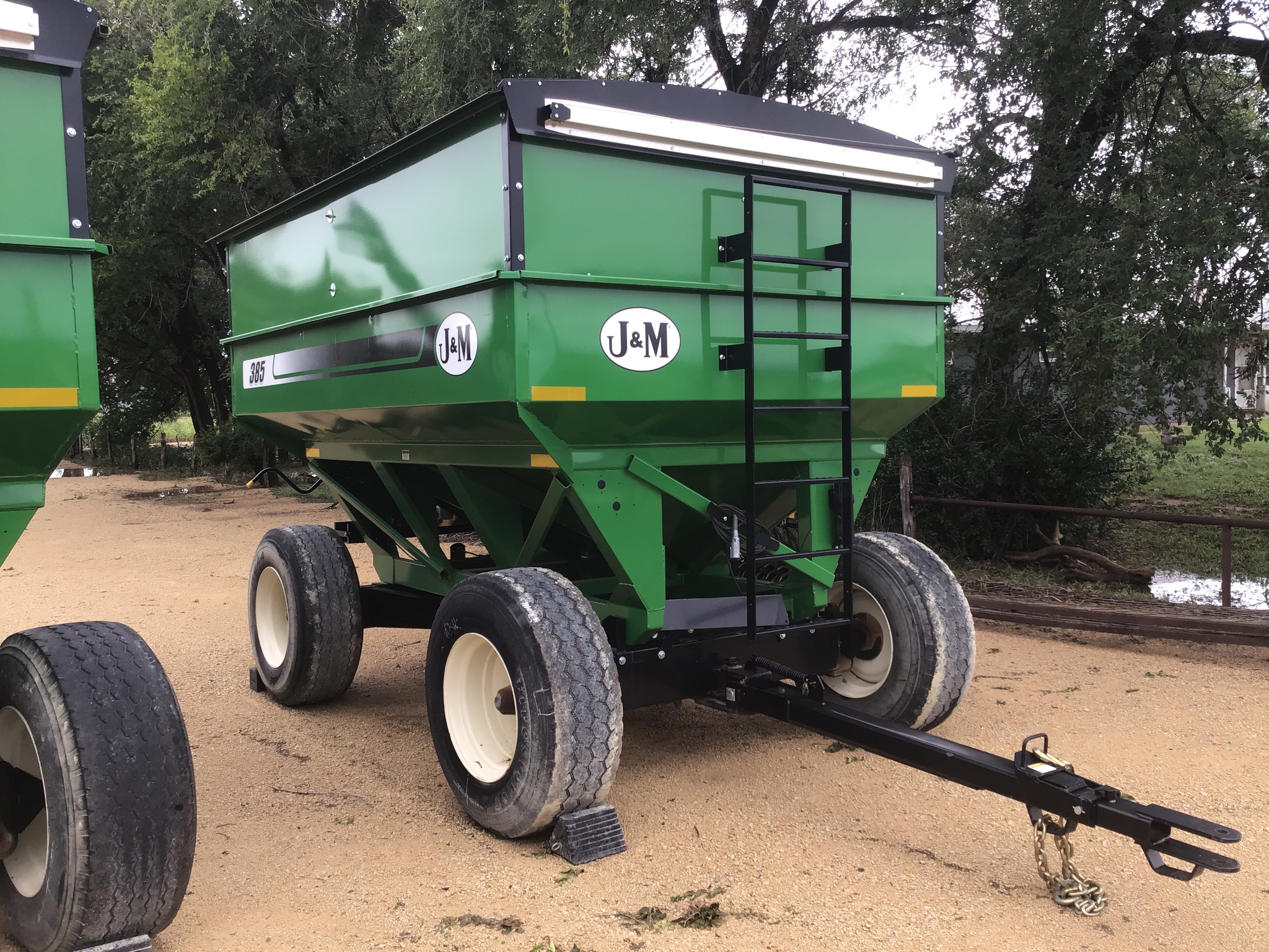 2023 J&M 385SD Image 3