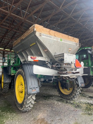 2023 John Deere 600R