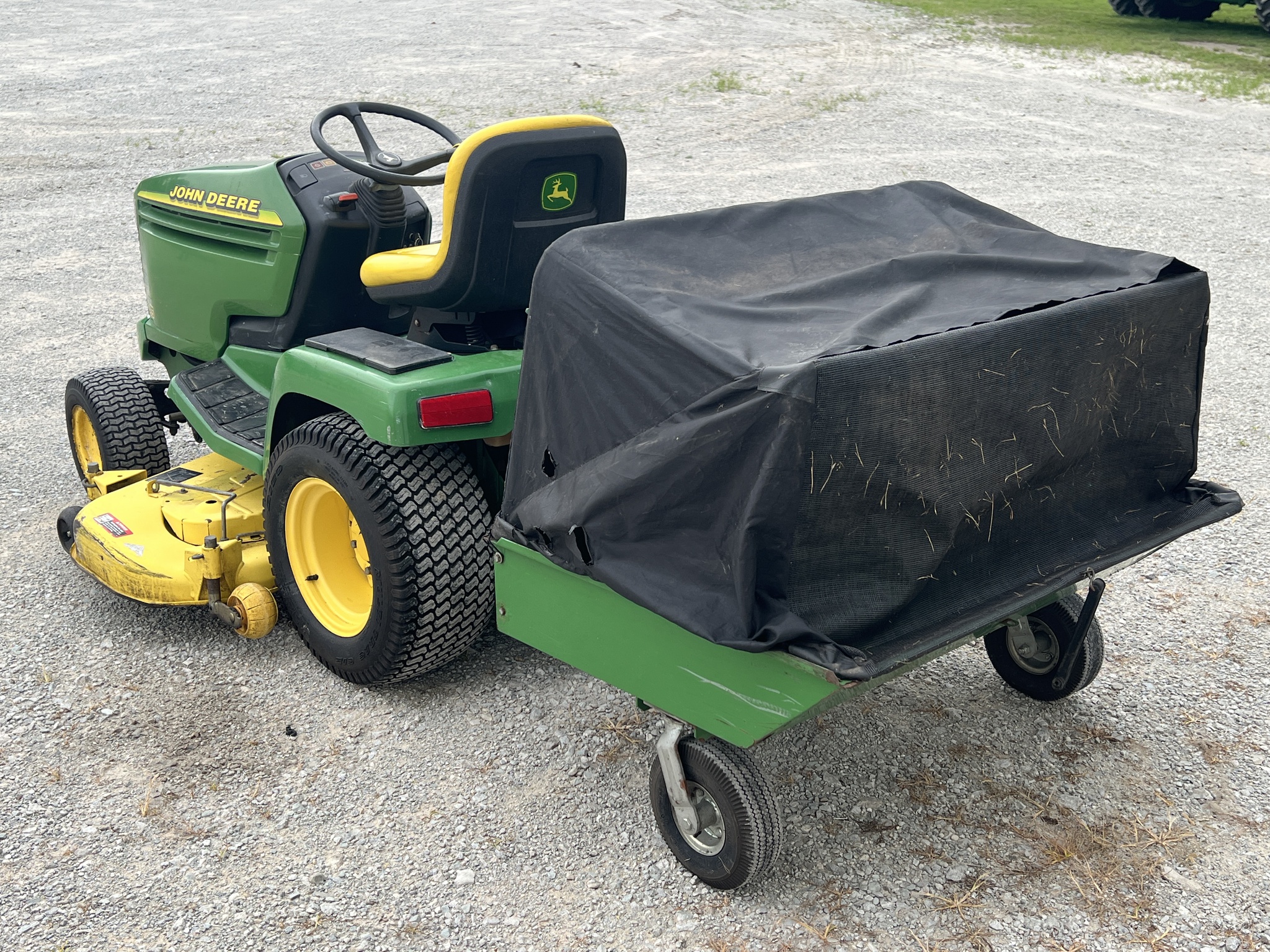 1996 John Deere 345 Image 5