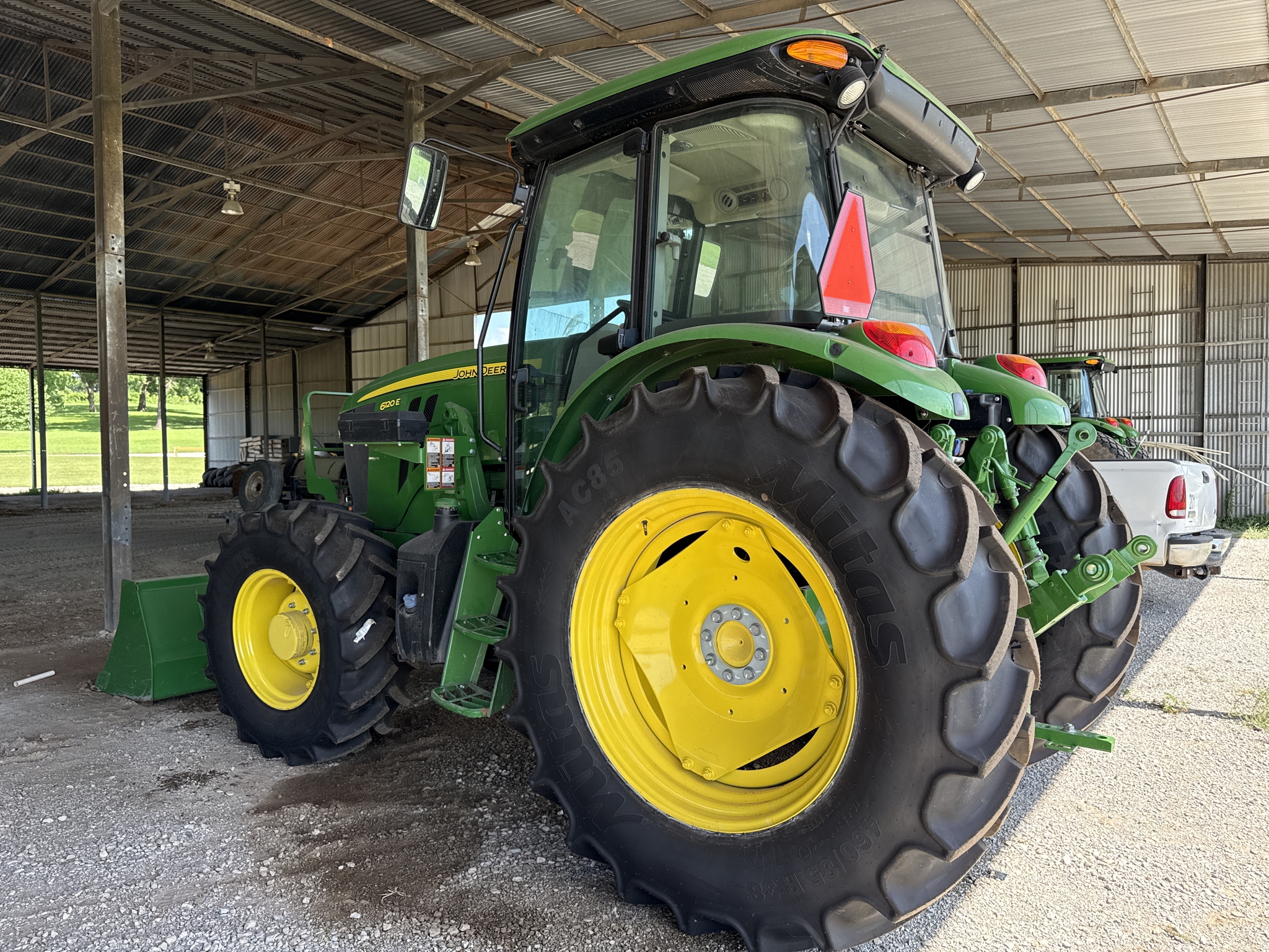 2024 John Deere 6120E Cab Image 20