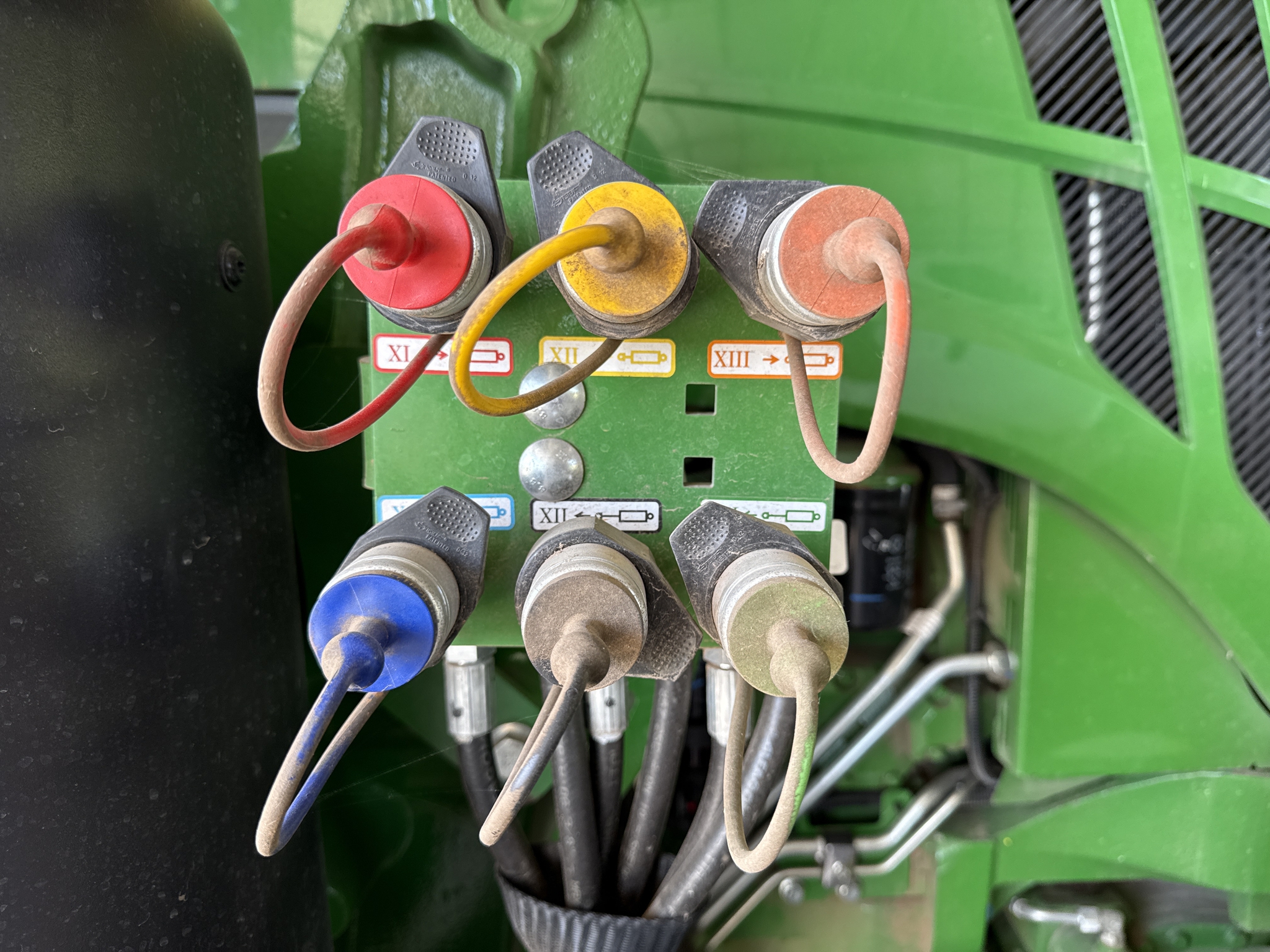 2024 John Deere 6120E Cab Image 31