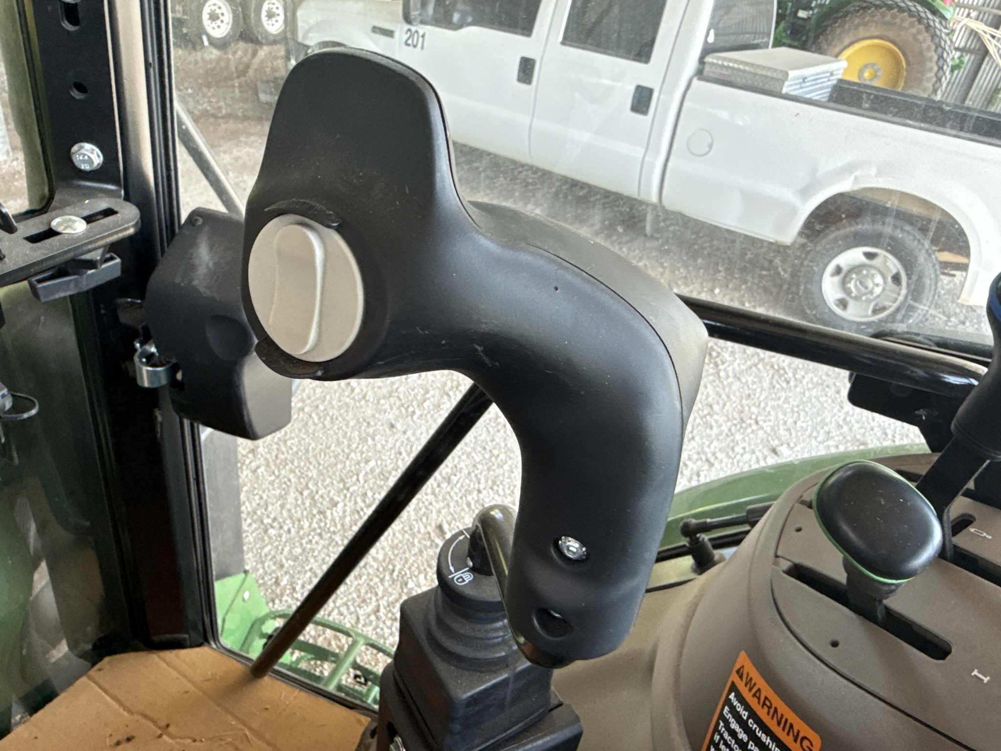 2024 John Deere 6120E Cab Image 27