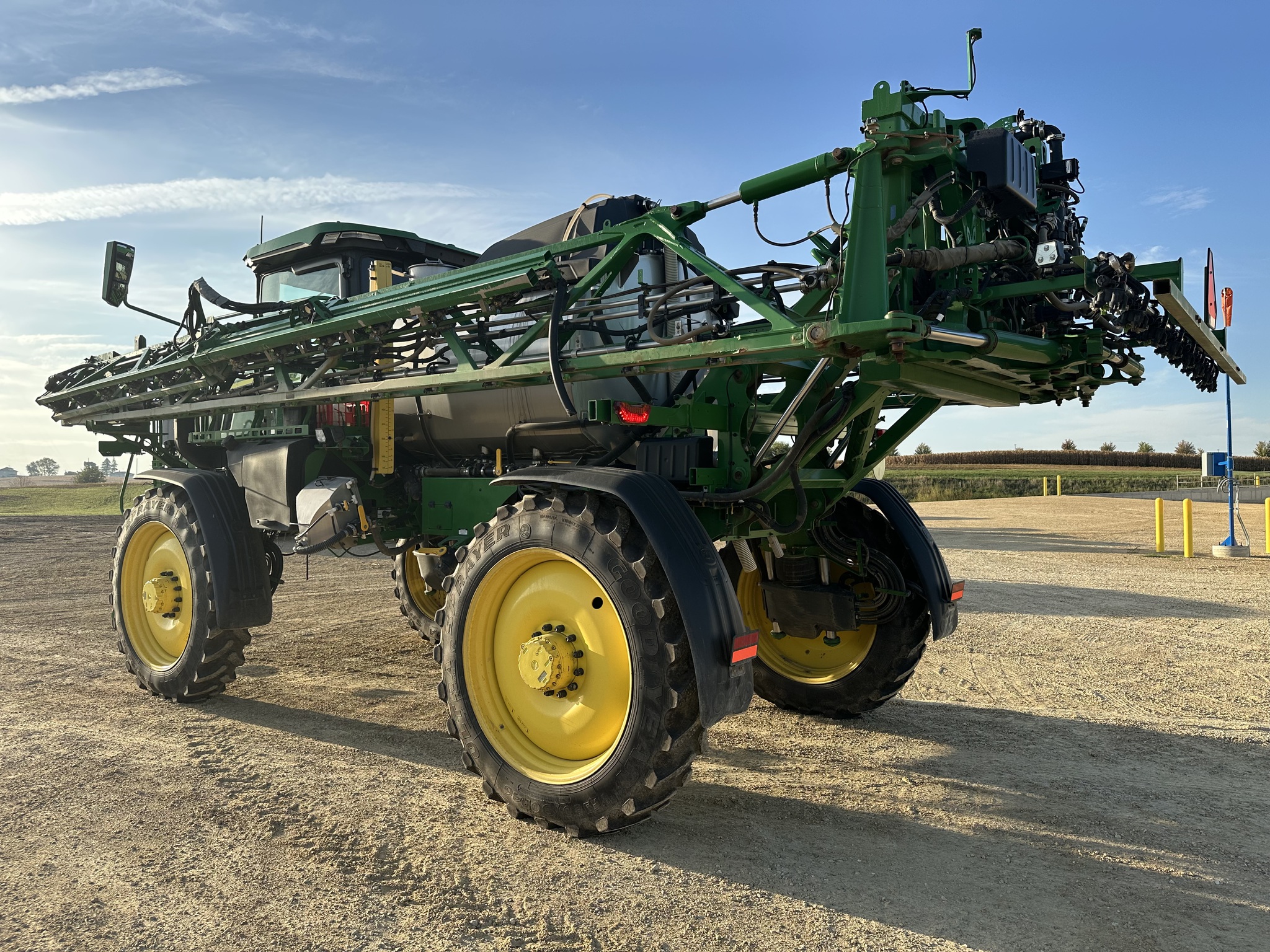 2023 John Deere 412R Image 3