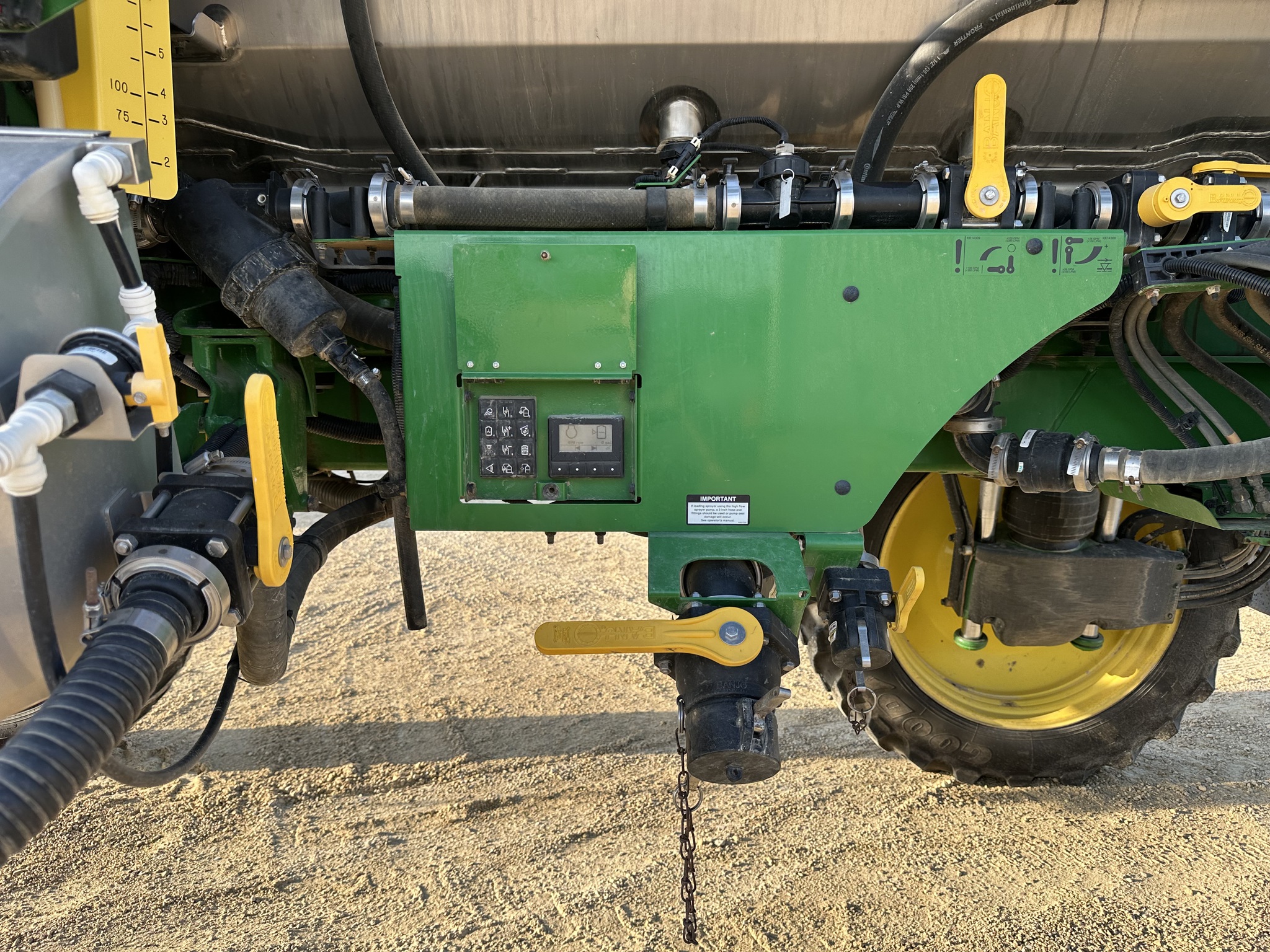 2023 John Deere 412R Image 13