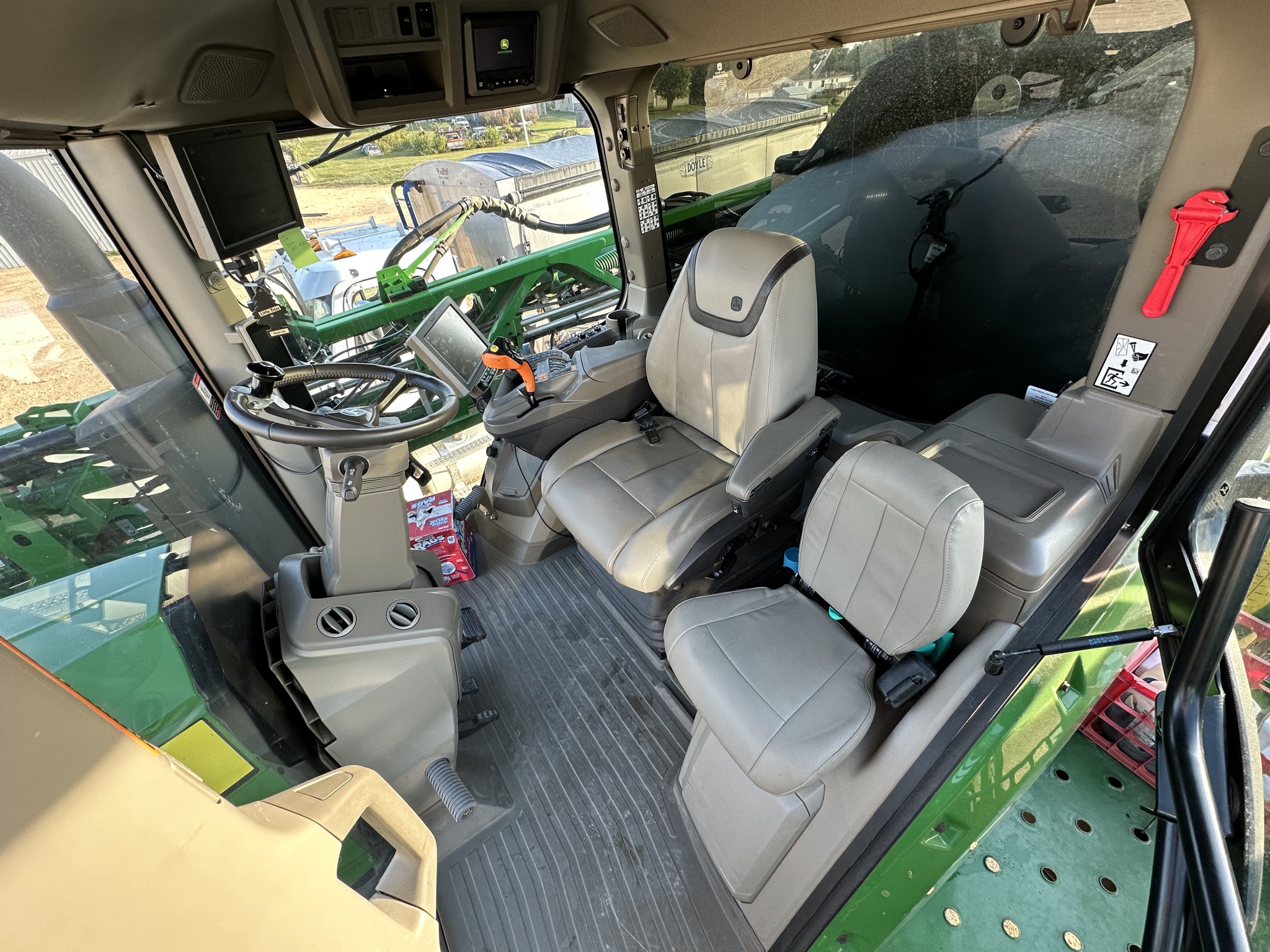 2023 John Deere 412R Image 15