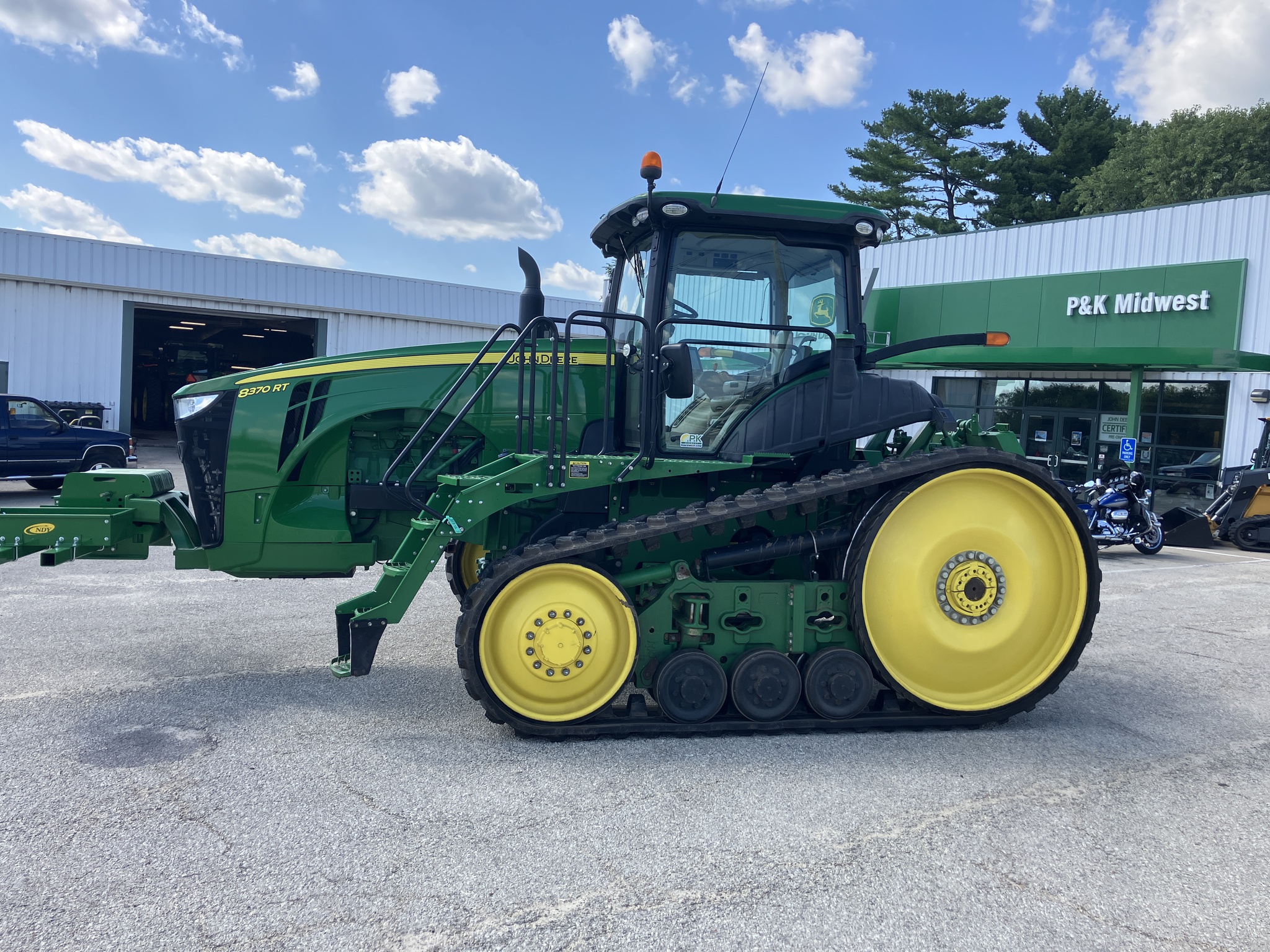 2014 John Deere 8370RT Image 2