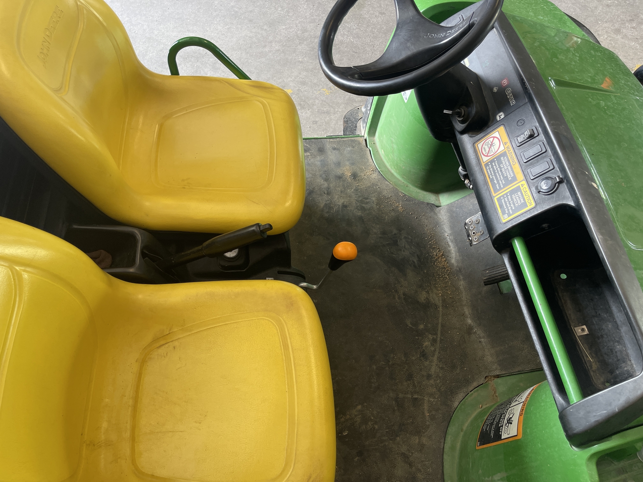 2021 John Deere Tx Turf Image 12
