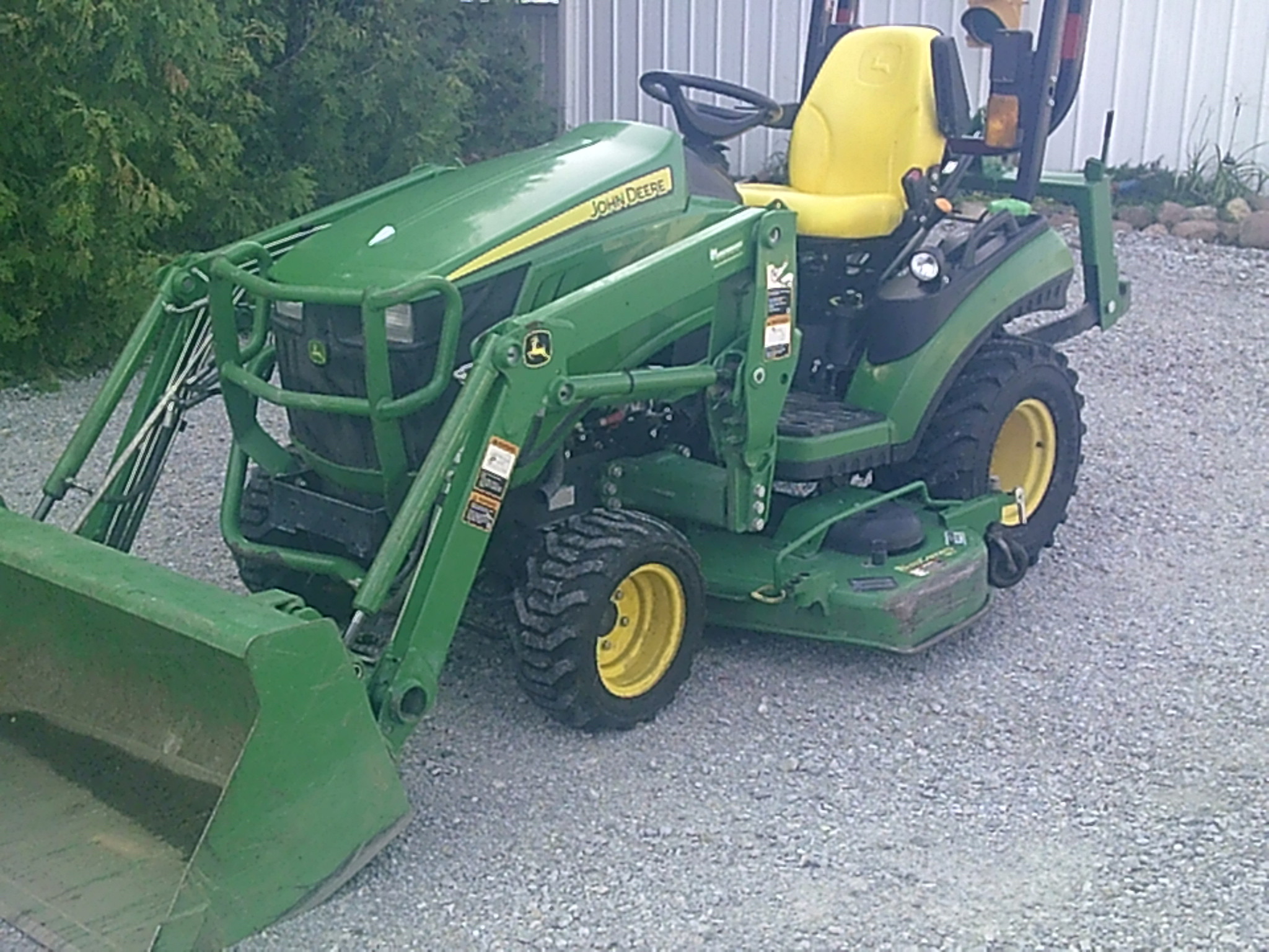 2015 John Deere 1025R Image 7