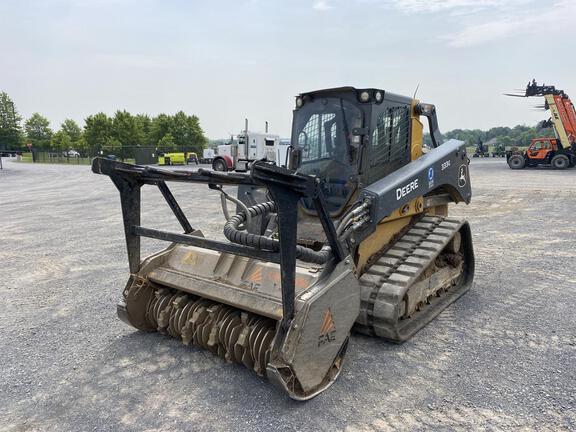 Photo of a 2022 John Deere 333G