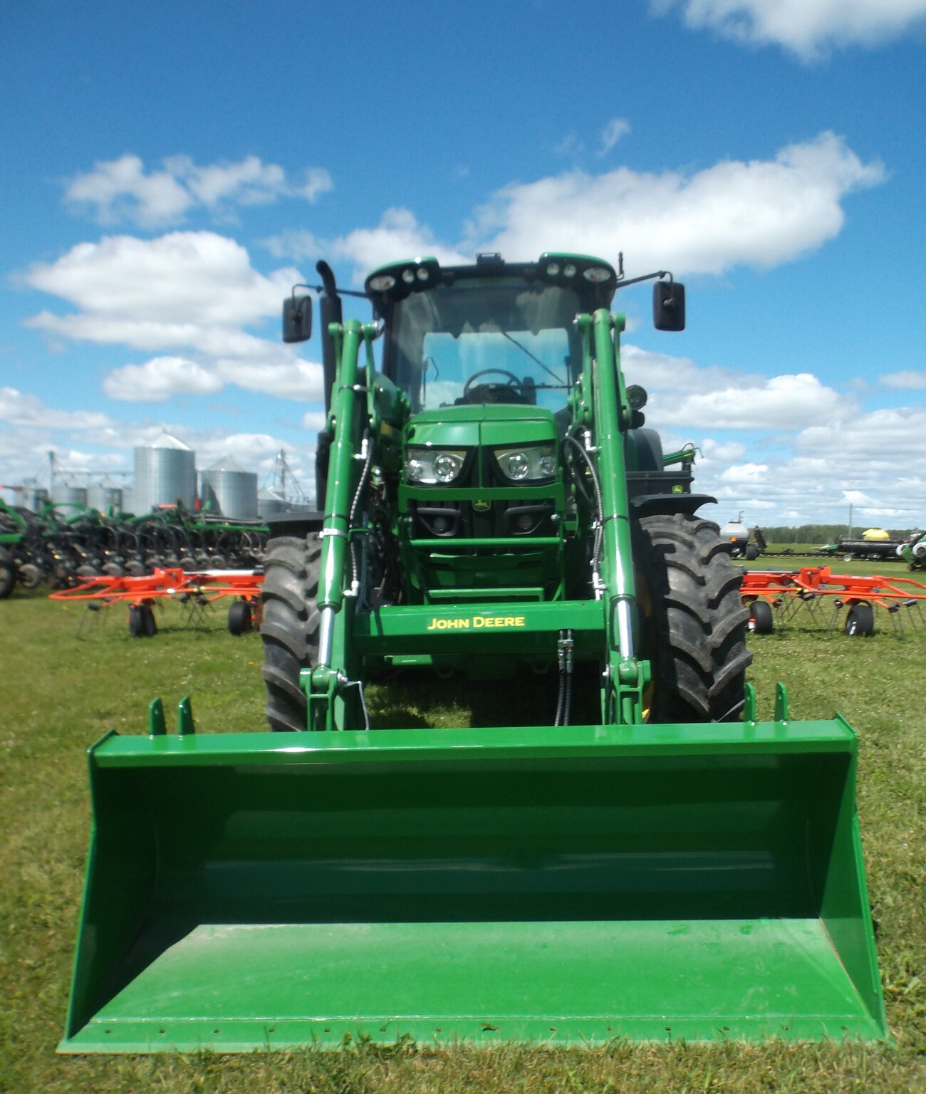 2022 John Deere 6130M Image 2