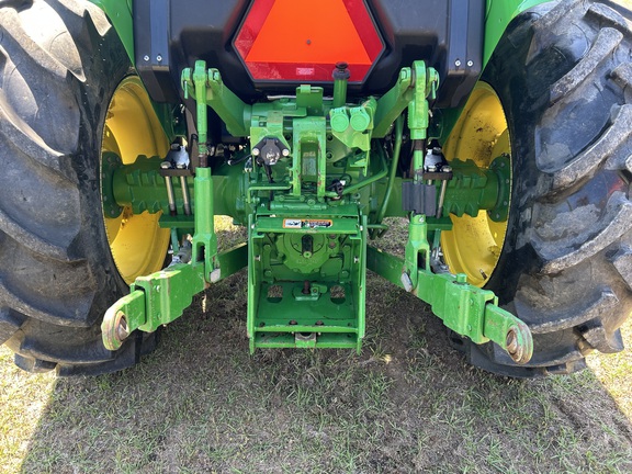 2023 John Deere 5060E