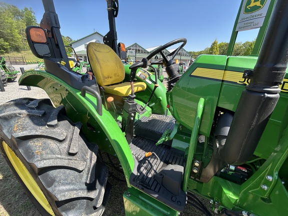 2023 John Deere 5060E