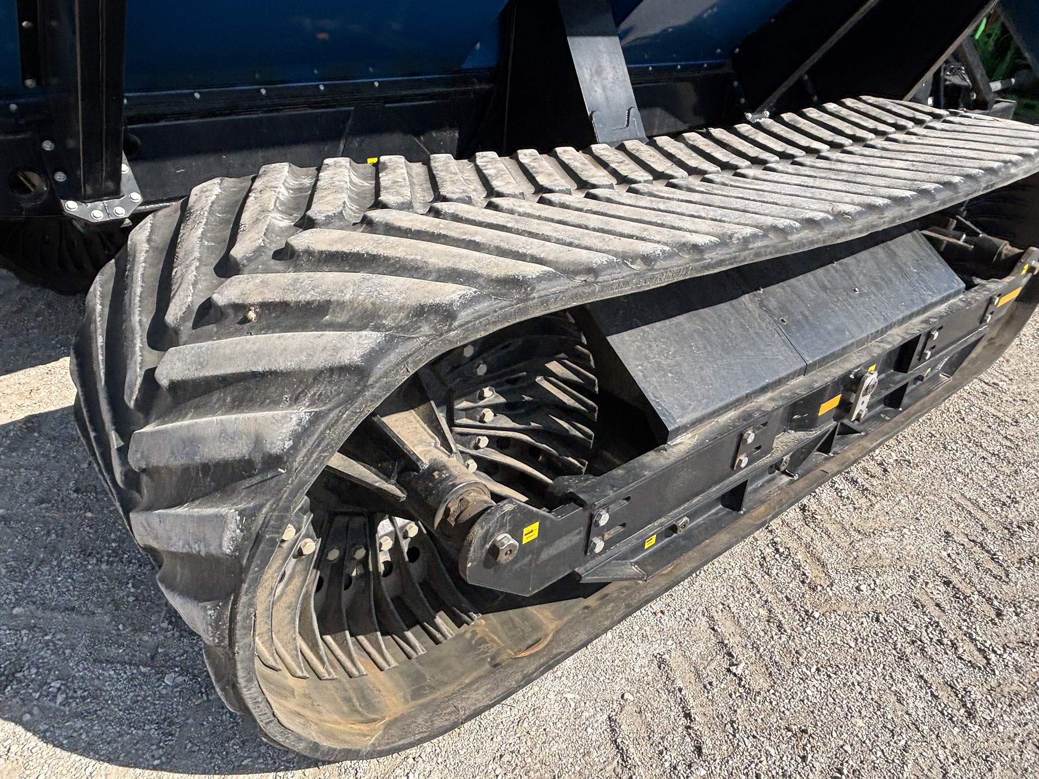  2012 Kinze 1100 at Heritage Tractor in Galesburg, IL