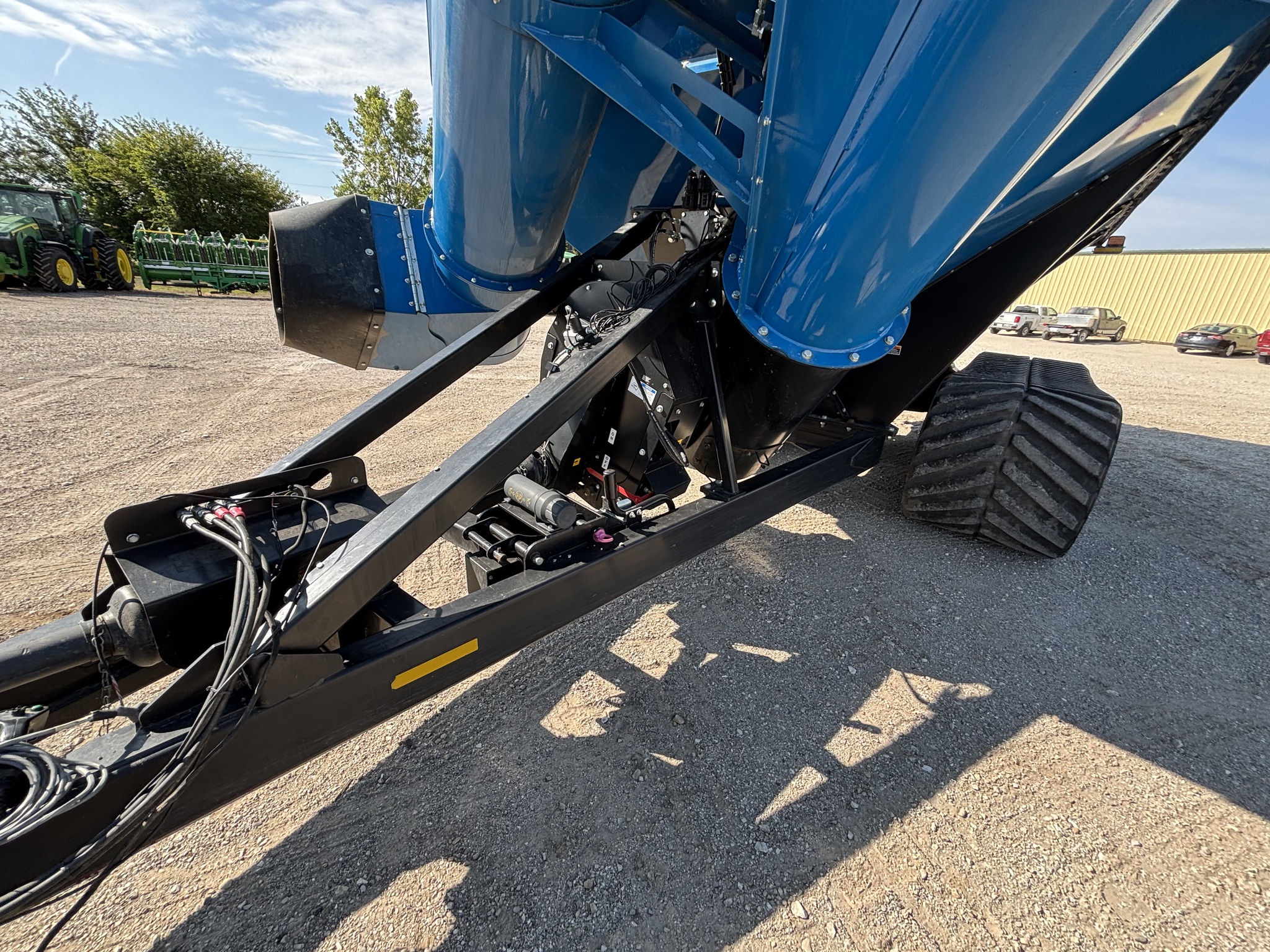  2012 Kinze 1100 at Heritage Tractor in Galesburg, IL