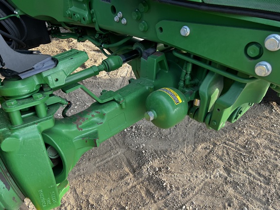 2017 John Deere 6155R - Photo12