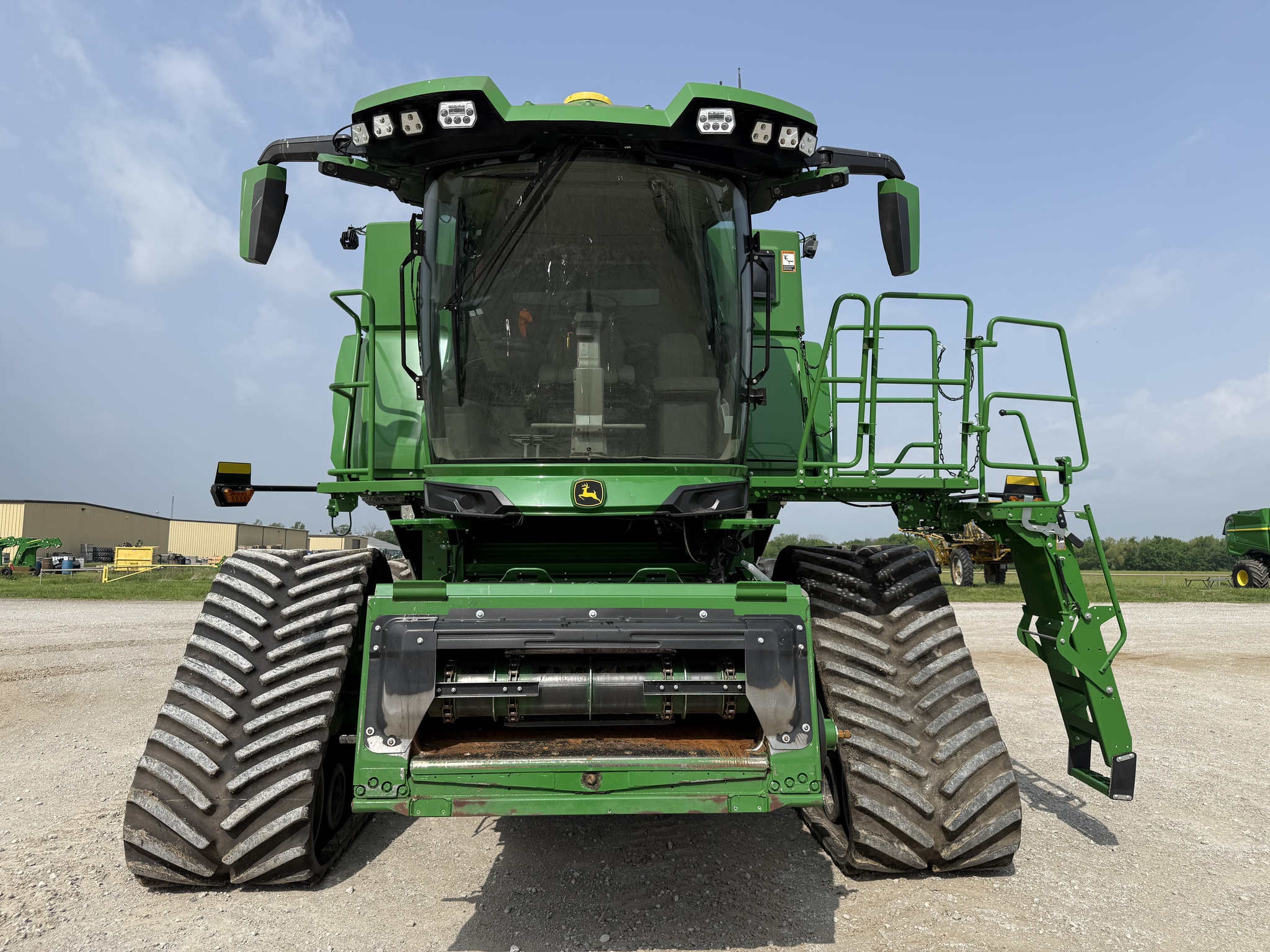  2025 John Deere S7 800 at Heritage Tractor in Nevada, MO
