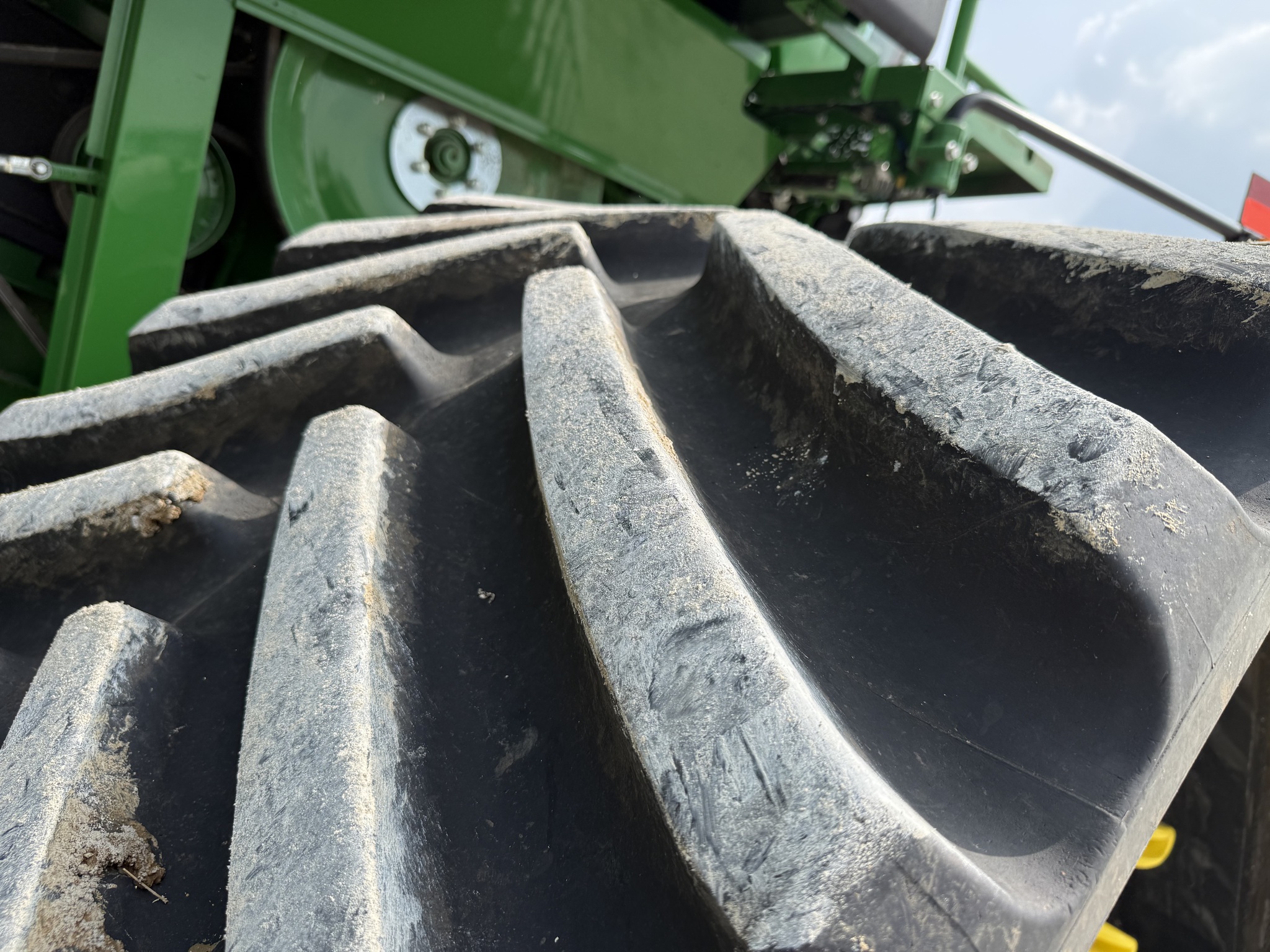  2025 John Deere S7 800 at Heritage Tractor in Nevada, MO