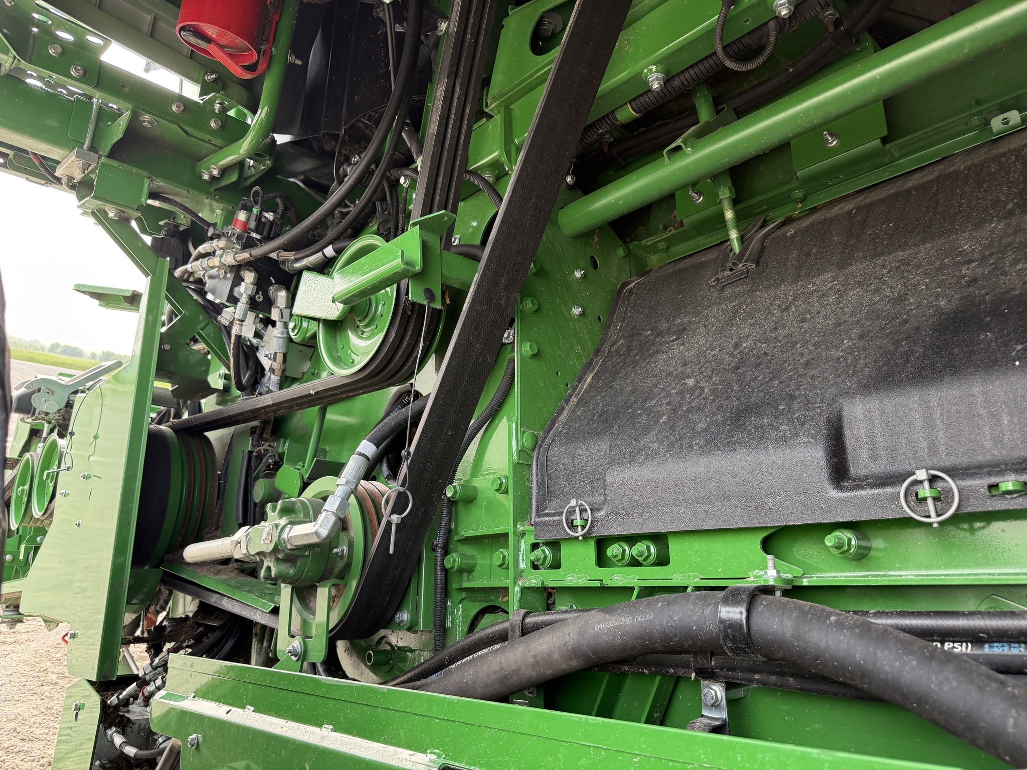  2025 John Deere S7 800 at Heritage Tractor in Nevada, MO