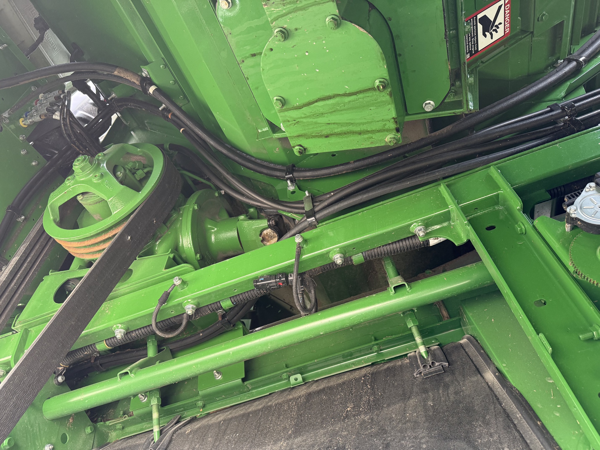  2025 John Deere S7 800 at Heritage Tractor in Nevada, MO