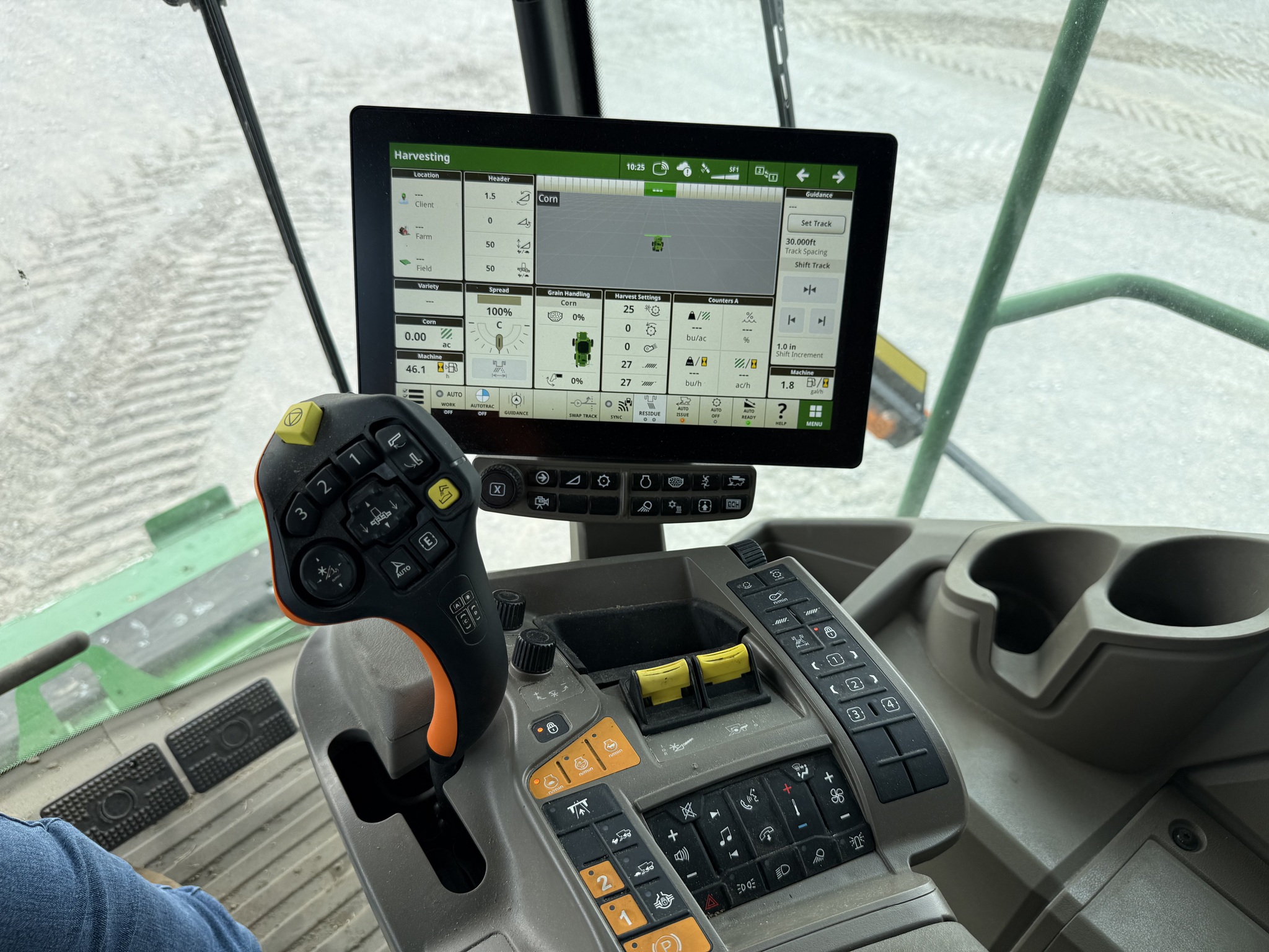  2025 John Deere S7 800 at Heritage Tractor in Nevada, MO