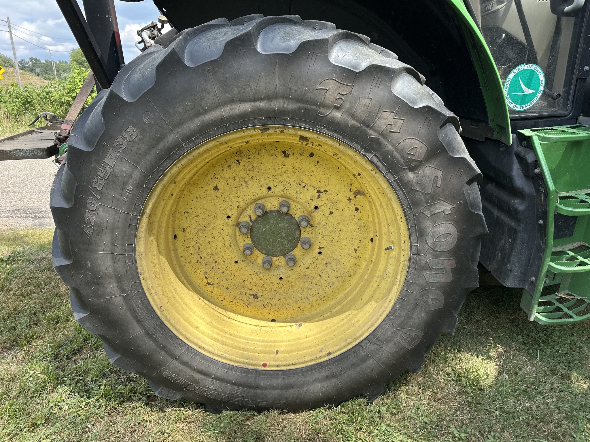 2018 John Deere 6145M Image 10