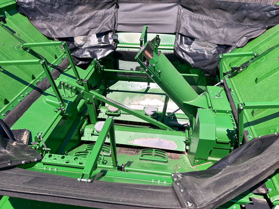 2024 John-Deere S770