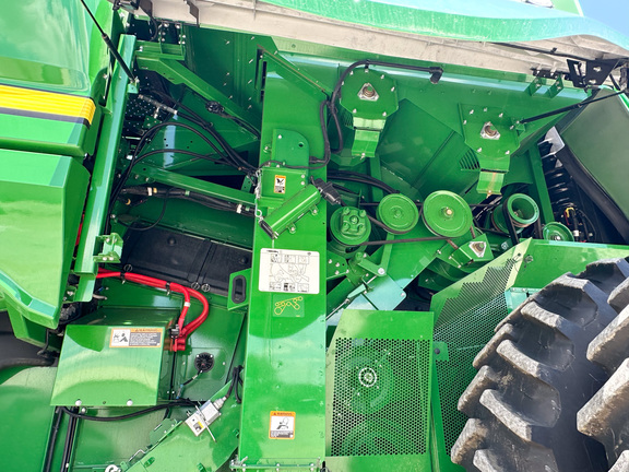 2024 John-Deere S770