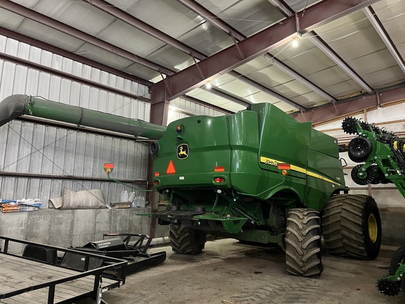 Used 2017 John Deere S680 Combines at Koenig Equipment in Oxford, OH - Photo0