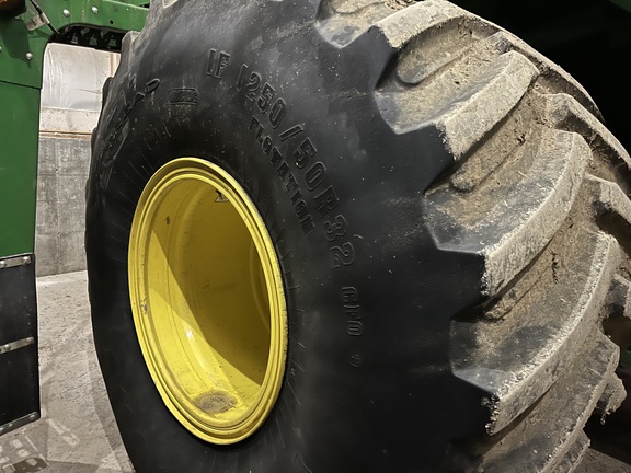 Used 2017 John Deere S680 Combines at Koenig Equipment in Oxford, OH - Photo6