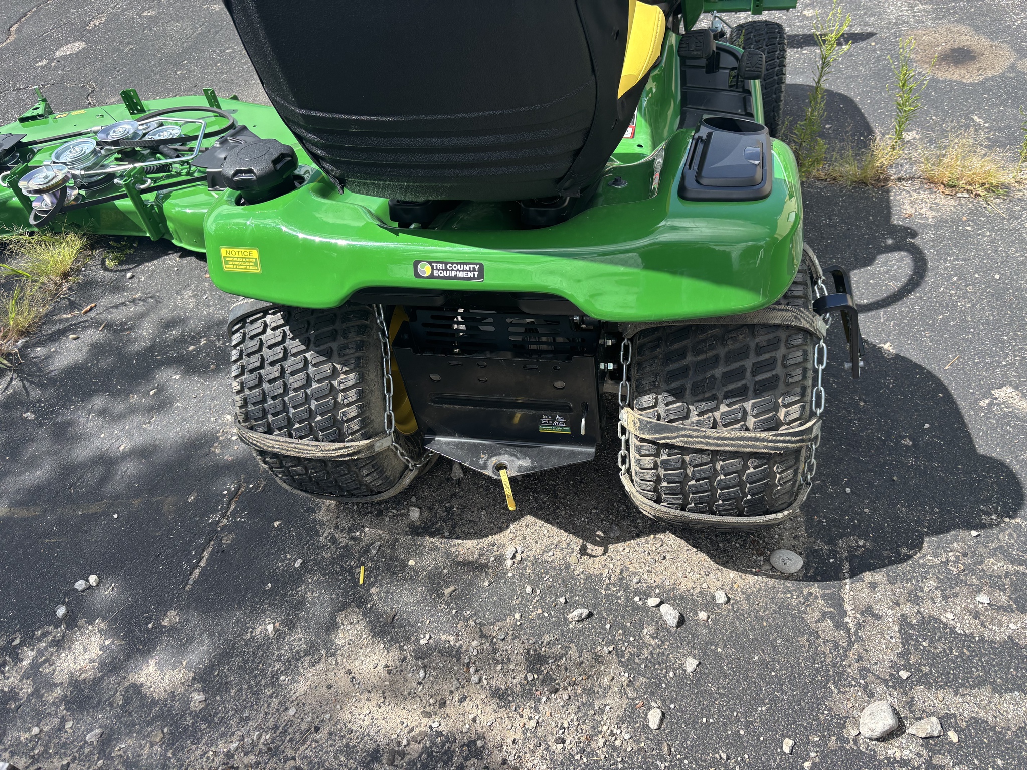 2024 John Deere X380 Image 7