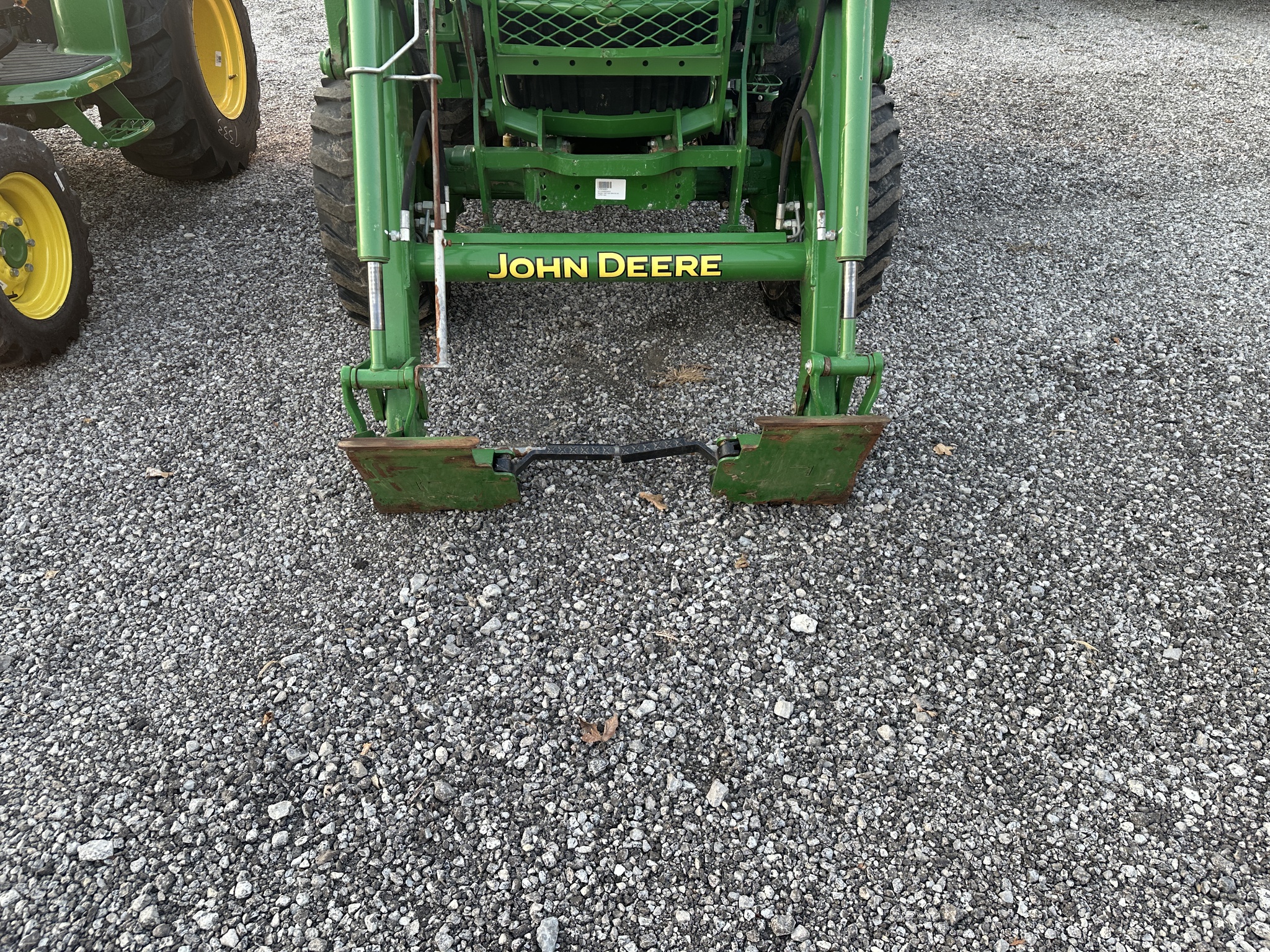 2017 John Deere 4066R Image 6