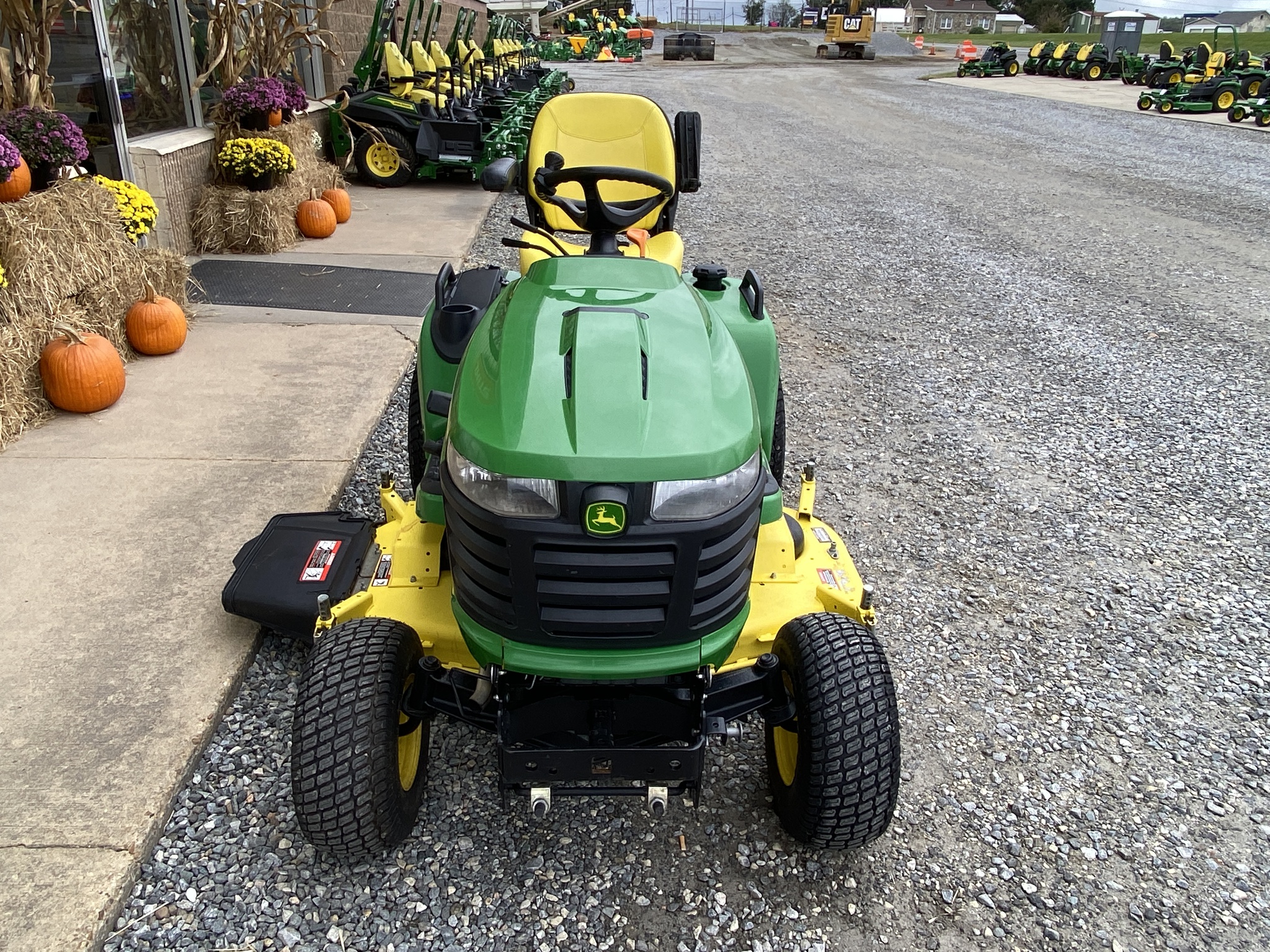 2014 John Deere X730 Image 4