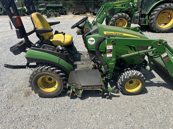 2017 John Deere 1025R Photo 4