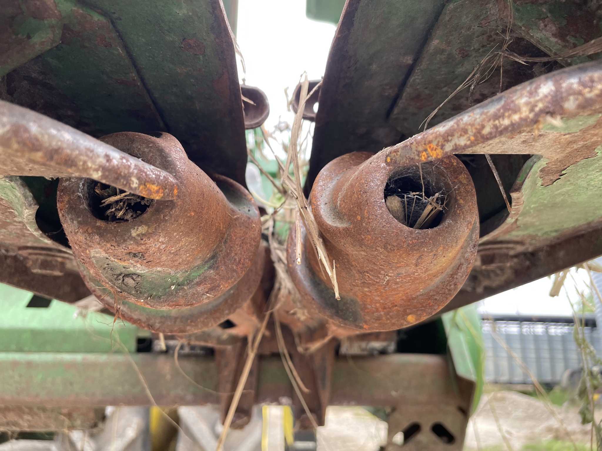  2002 John Deere 893 at Heritage Tractor in Baldwin City, KS