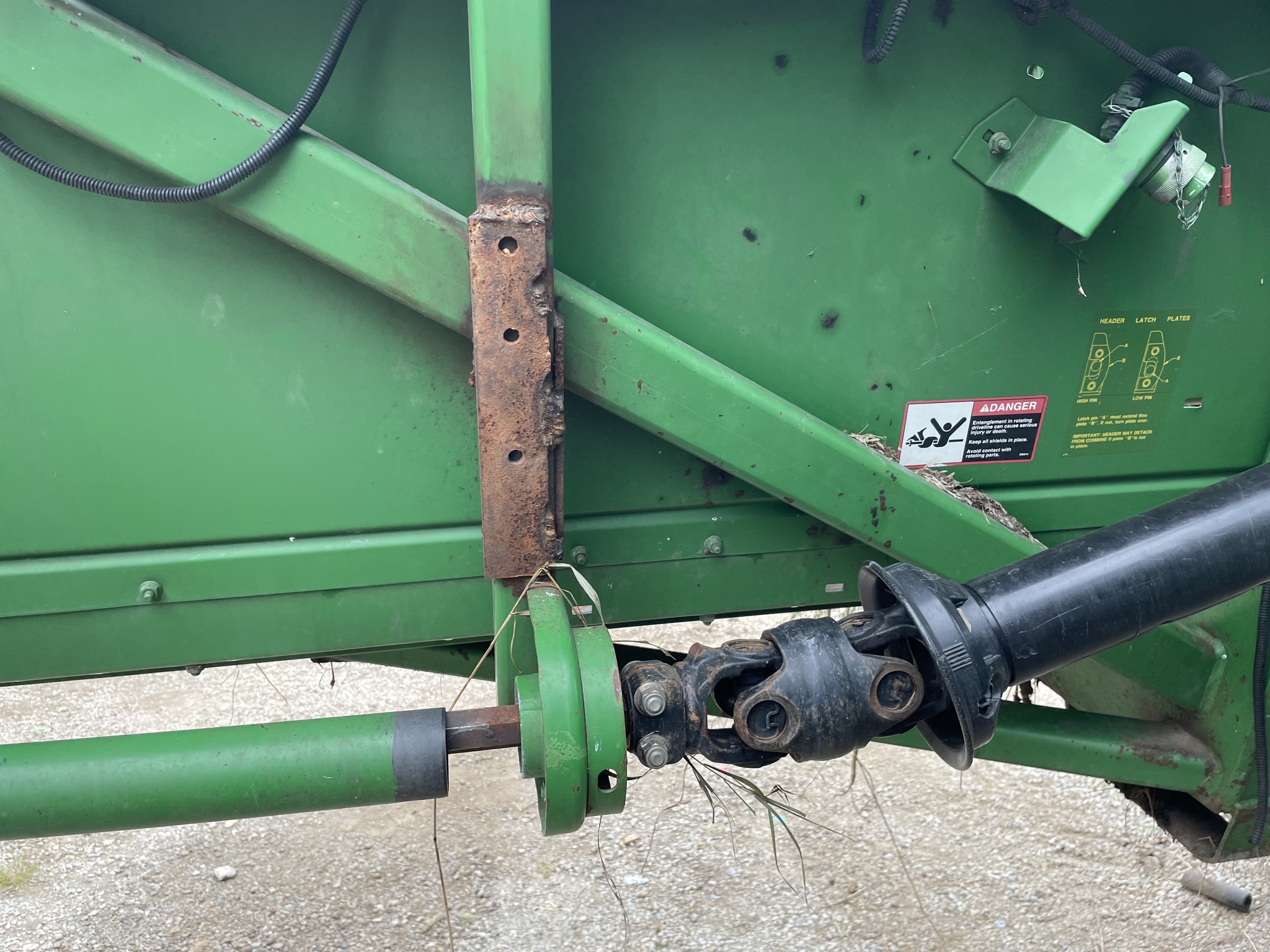  2002 John Deere 893 at Heritage Tractor in Baldwin City, KS