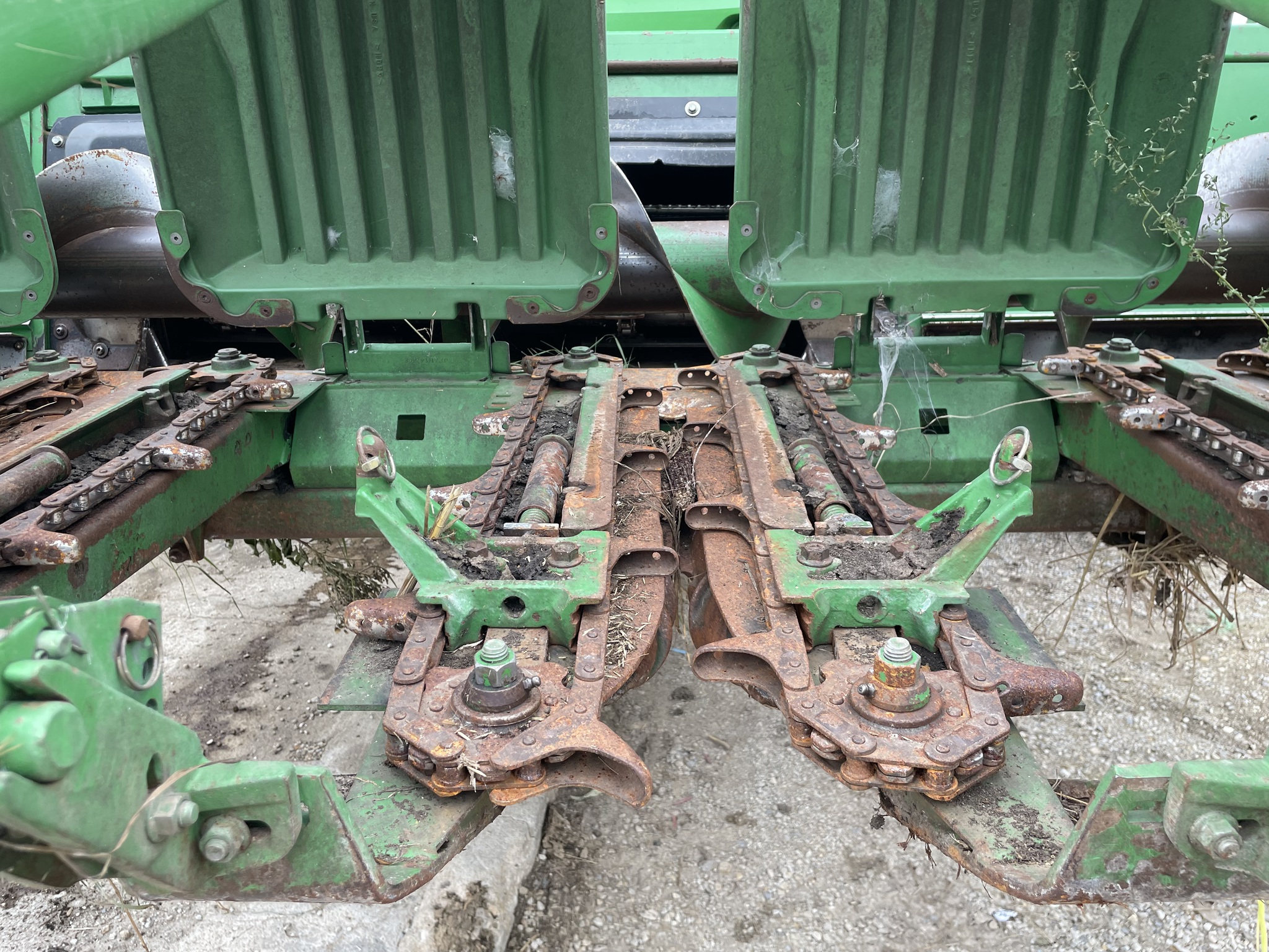  2002 John Deere 893 at Heritage Tractor in Baldwin City, KS