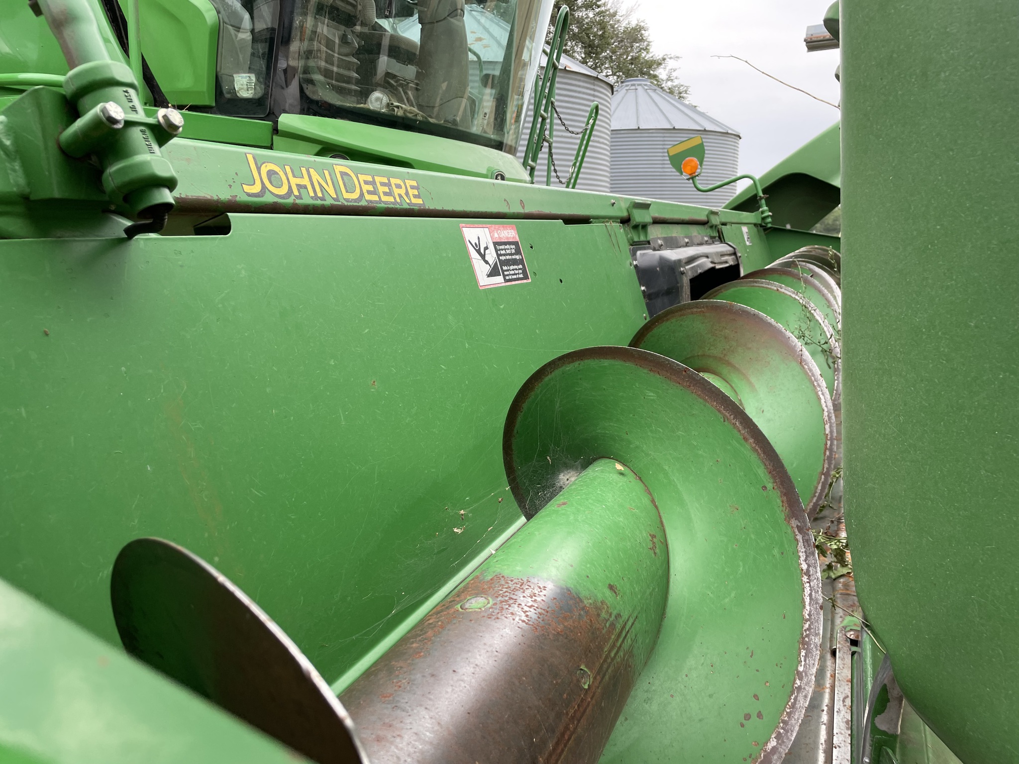  2002 John Deere 893 at Heritage Tractor in Baldwin City, KS