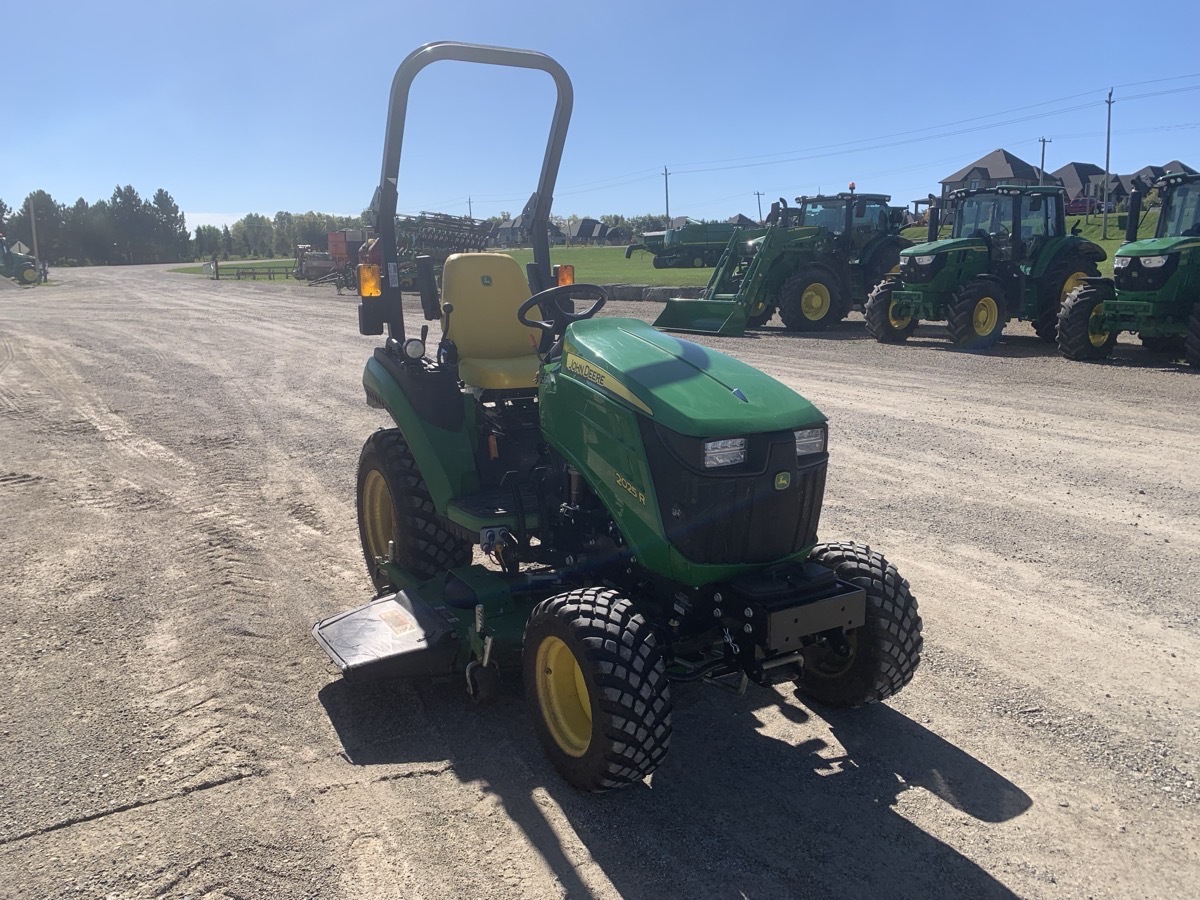 2024 John Deere 2025R Image 6