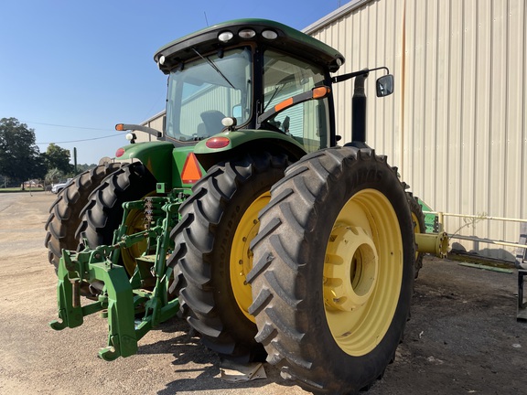 2013 John Deere 8335R Photo 3
