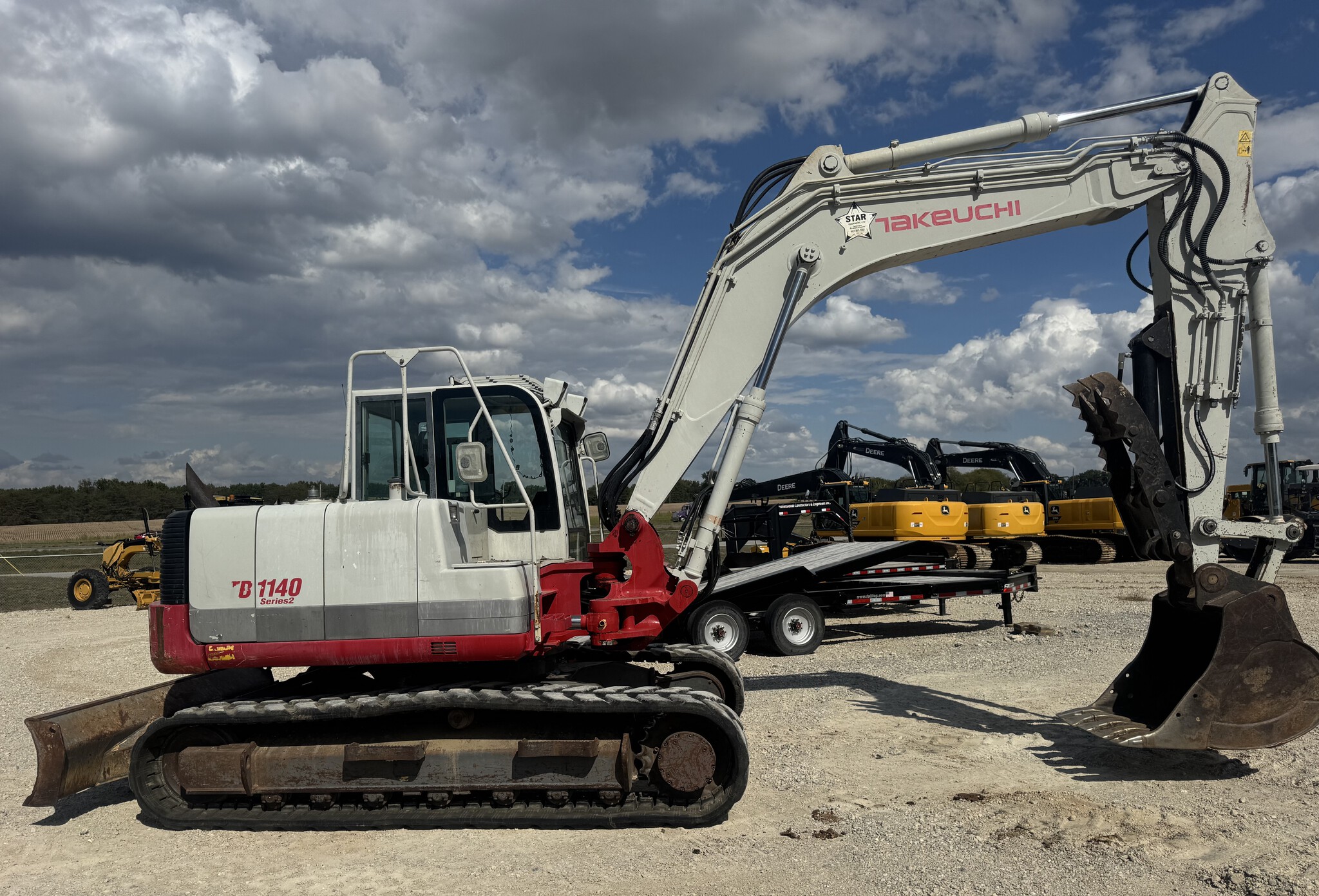 2013 Takeuchi 1140-2 Image 2