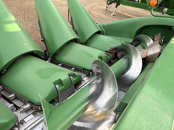 2011 John Deere 608C - Photo11