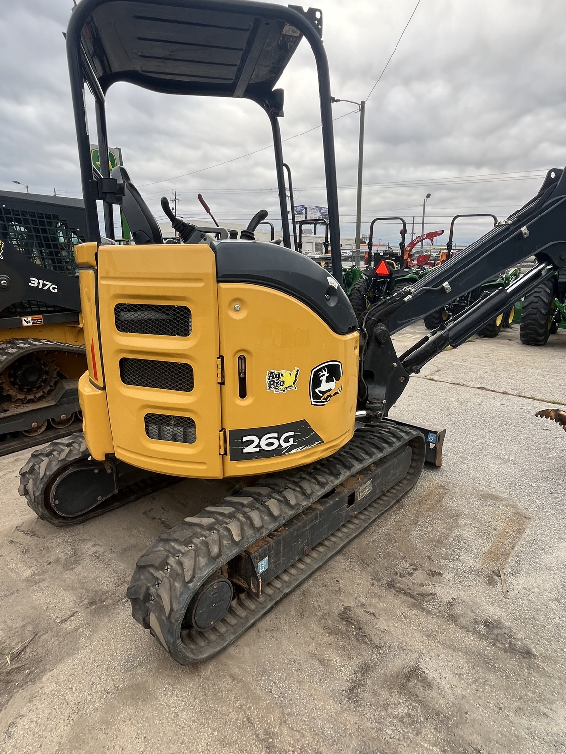 2023 John Deere 26G Image 3