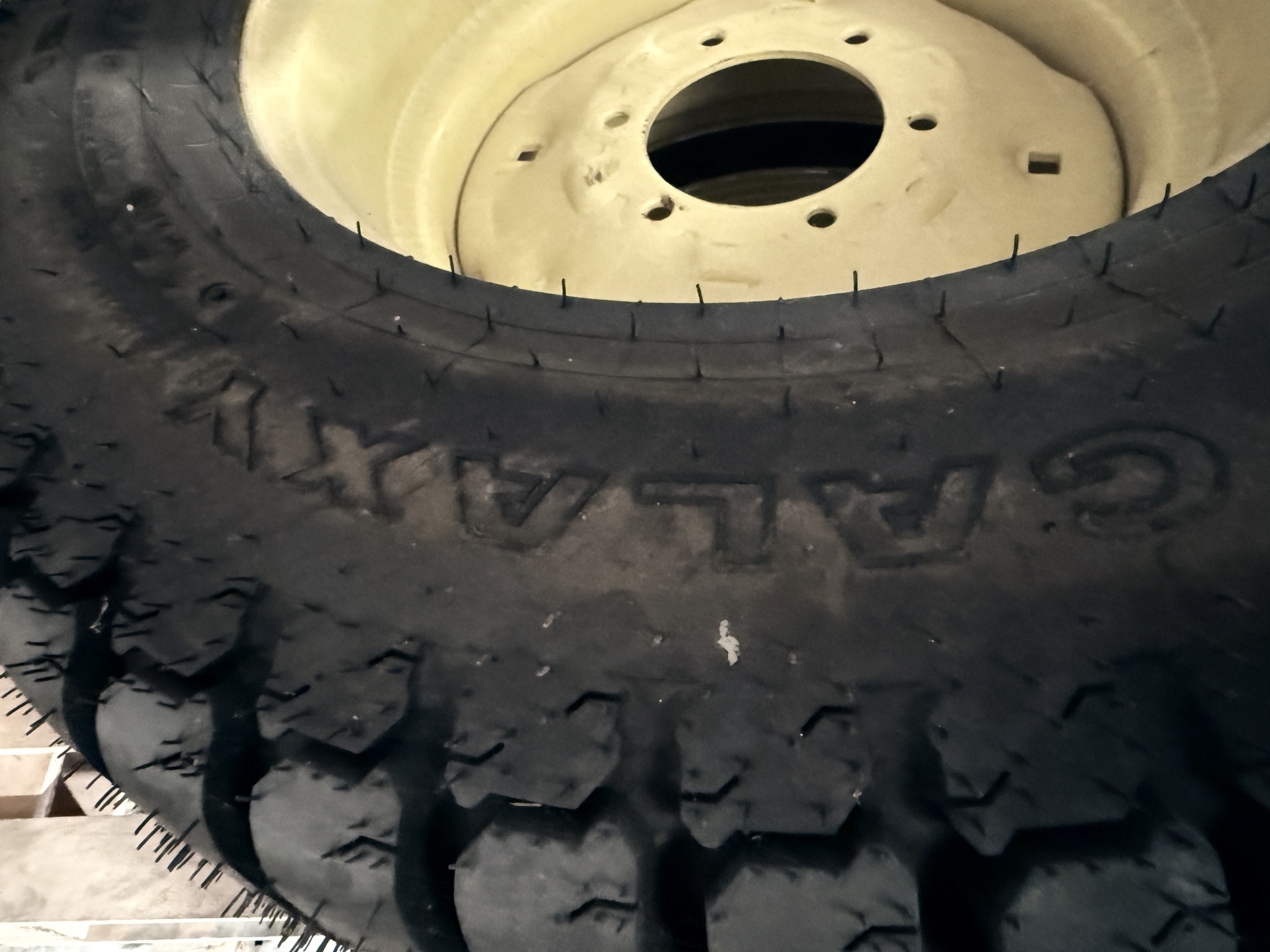 2025 John Deere 12-16.5 BLV10740 Image 2