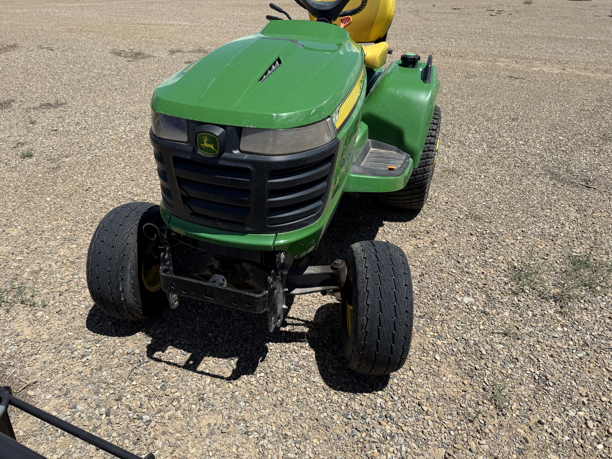 2019 John Deere X750 Image 1