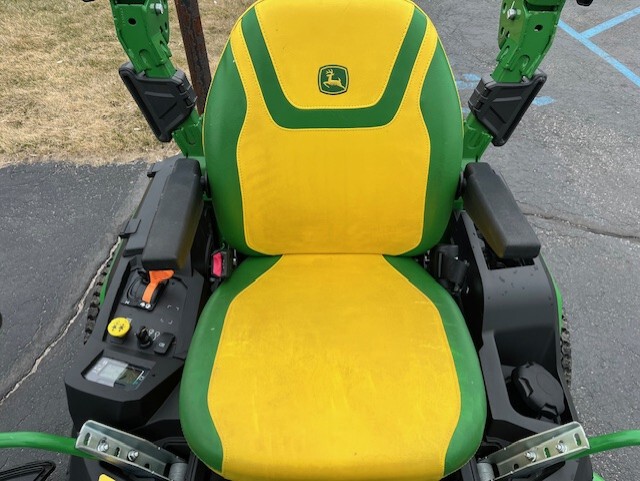 2023 John Deere Z530R Image 6