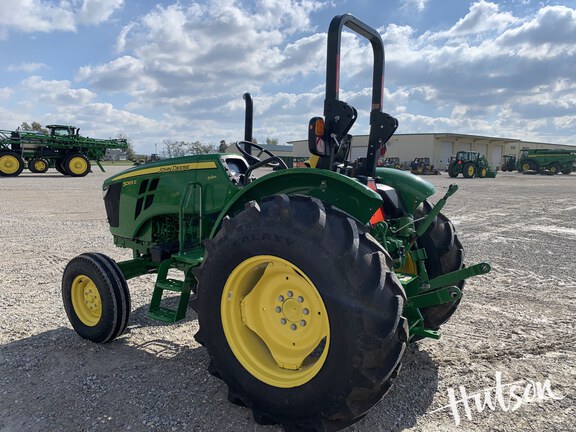Photo of 2022 John Deere 5065E