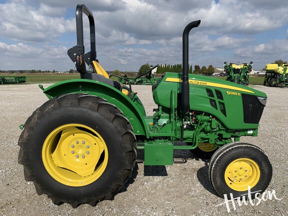 Photo of 2022 John Deere 5065E
