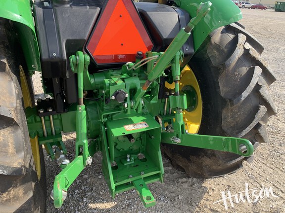 Photo of 2022 John Deere 5065E