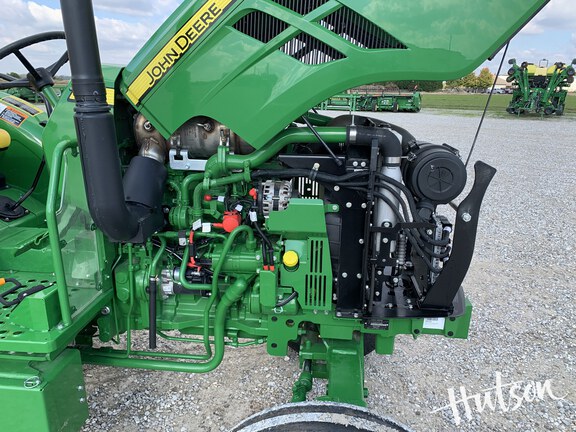 Photo of 2022 John Deere 5065E