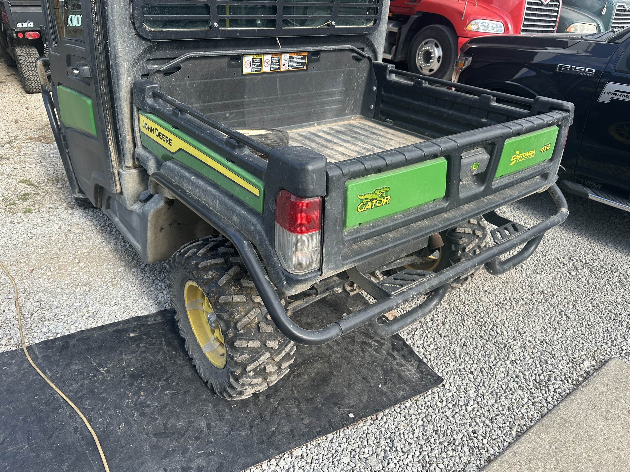 2021 John Deere XUV 835M Image 4